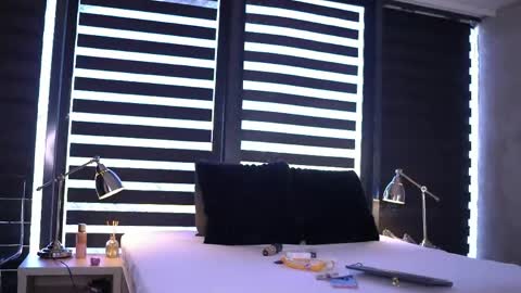 misskiarra online show from 3, 6, 2026