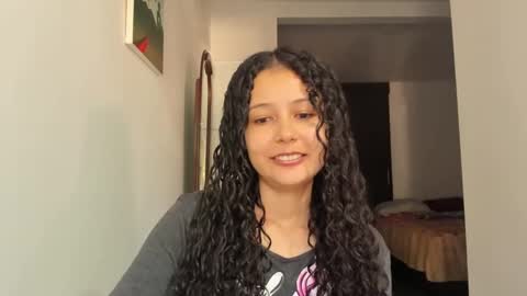 Snapshot of misslatinrose chatting on 14, 9, 2025 Rose online show from 14, 9, 2025