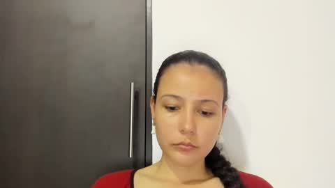 Snapshot of misslatinrose chatting on 25, 9, 2025 Rose online show from 25, 9, 2025