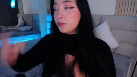 Miss Loise online show from 5, 12, 2025