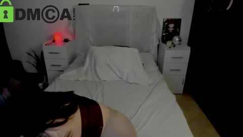 Lucye Robbie online show from 1, 3, 2025