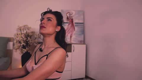 Lullu online show from 26, 11, 2025