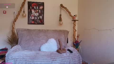 Snapshot of missmagnetizm chatting on 1, 8, 2026 Vi online show from 1, 8, 2026