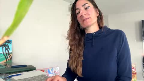 CreationQueen online show from 4, 12, 2024