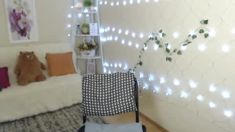 Snapshot of missmelons_ chatting on 7, 12, 2024 Li online show from 7, 12, 2024