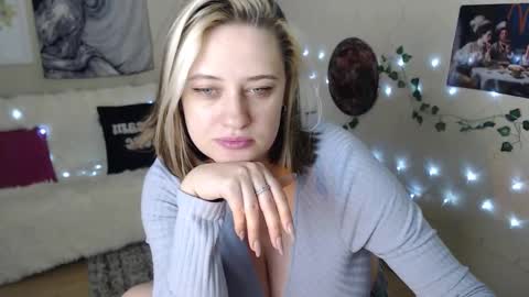 Snapshot of missmelons_ chatting on 29, 1, 2025 Li online show from 29, 1, 2025