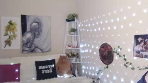 Snapshot of missmelons_ chatting on 15, 2, 2025 Li online show from 15, 2, 2025