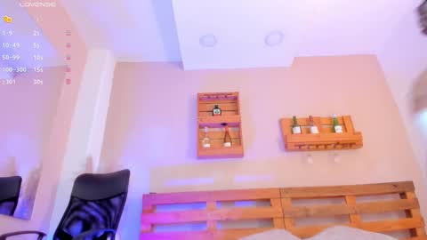 Mia  online show from 11, 10, 2025