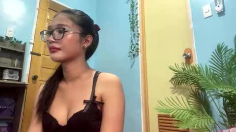 missminervaa online show from 10, 1, 2026