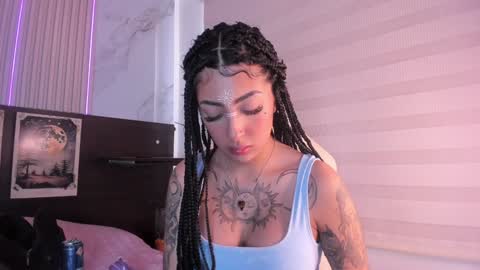 insta miss nickeloo online show from 28, 1, 2025