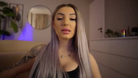 Snapshot of missobsidian chatting on 3, 2, 2026 Miss Obsidian online show from 3, 2, 2026