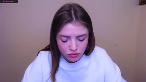 Snapshot of missoliviaa_ chatting on 25, 2, 2025 Olivia online show from 25, 2, 2025