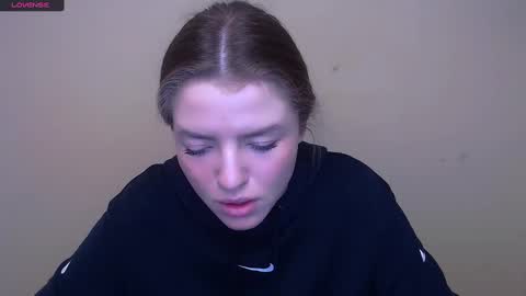 Snapshot of missoliviaa_ chatting on 26, 2, 2025 Olivia online show from 26, 2, 2025