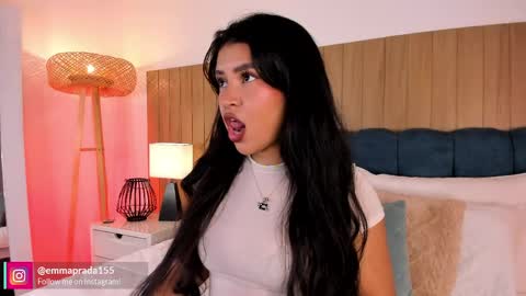 Emma Prada online show from 4, 6, 2026