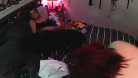 Bella online show from 22, 4, 2026