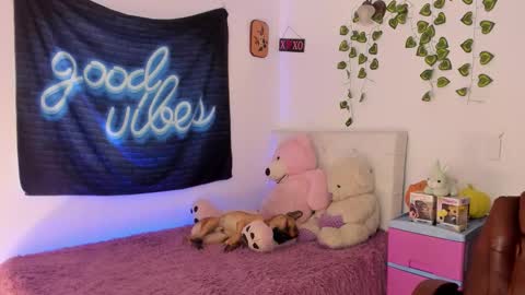  Natalie Texass indepedent model online show from 20, 2, 2026