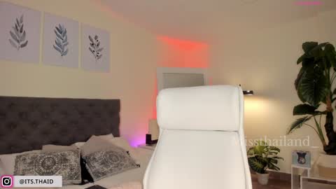 Fernanda Davila online show from 26, 1, 2025