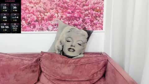 missthelove online show from 30, 11, 2025