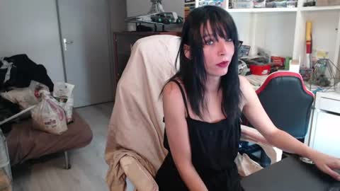 missthon online show from 25, 6, 2026