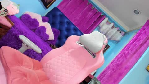 Snapshot of missvalentine18 chatting on 7, 2, 2025 missvalentine18 online show from 7, 2, 2025