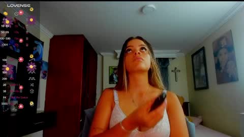 Snapshot of missvalery1 chatting on 26, 5, 2026 missvalery1 online show from 26, 5, 2026