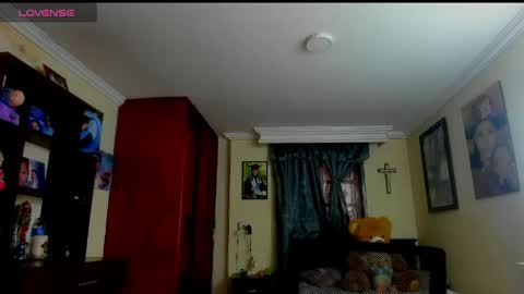 Snapshot of missvalery1 chatting on 2, 6, 2026 missvalery1 online show from 2, 6, 2026