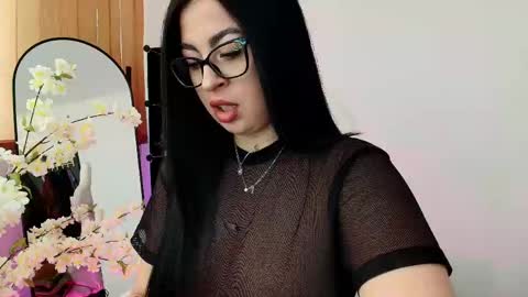 Snapshot of missveyra chatting on 14, 5, 2026 Veyra online show from 14, 5, 2026