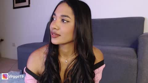 missvirggii online show from 11, 2, 2025