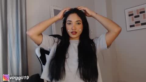 missvirggii online show from 29, 9, 2025