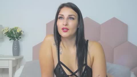 Elly online show from 29, 7, 2026