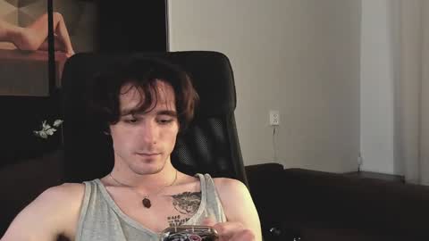 Snapshot of misterhult chatting on 2, 12, 2024 My name is Anton Bogatyrev online show from 2, 12, 2024