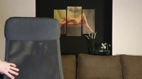 Snapshot of misterhult chatting on 10, 12, 2024 My name is Anton Bogatyrev online show from 10, 12, 2024