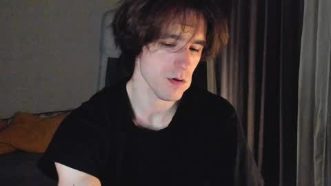 Snapshot of misterhult chatting on 18, 12, 2024 My name is Anton Bogatyrev online show from 18, 12, 2024