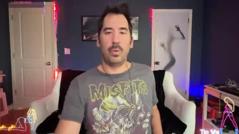 Snapshot of mistermikey24 chatting on 19, 10, 2025 Mikey Jerkoff online show from 19, 10, 2025