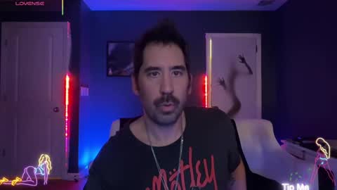 Snapshot of mistermikey24 chatting on 20, 10, 2025 Mikey Jerkoff online show from 20, 10, 2025