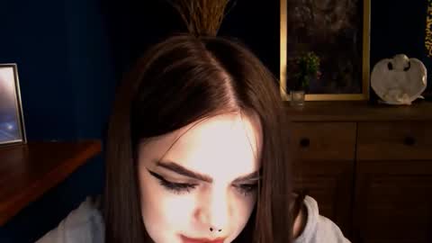 Snapshot of misticwave chatting on 27, 11, 2025 Ines online show from 27, 11, 2025