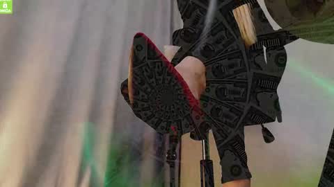 Snapshot of mistress__alice_ chatting on 15, 2, 2026 Mistress Alice online show from 15, 2, 2026