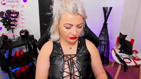 Miss CatSnow online show from 23, 1, 2025