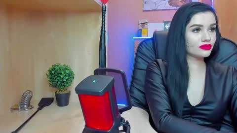 Mistress Kristi online show from 31, 1, 2025