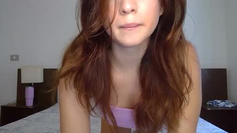 Esther Model online show from 18, 11, 2025