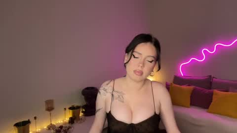 Mia online show from 25, 5, 2026