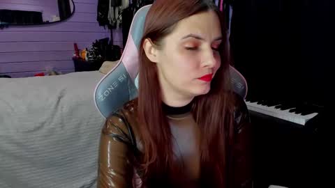 Dirty Priest and Ivi online show from 28, 11, 2025