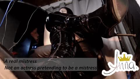 Snapshot of mistressanna_ chatting on 10, 12, 2024 Mistress Anna Alves online show from 10, 12, 2024