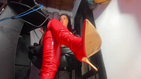 Snapshot of mistressanna_ chatting on 20, 6, 2026 Mistress Anna Alves online show from 20, 6, 2026
