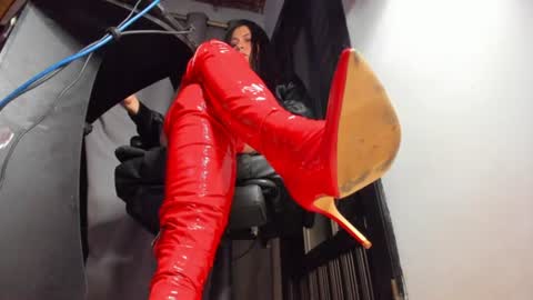 Snapshot of mistressanna_ chatting on 14, 7, 2026 Mistress Anna Alves online show from 14, 7, 2026