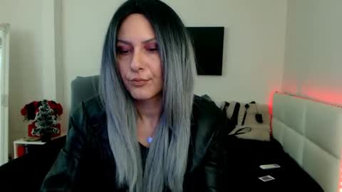 MistressEvelyn  online show from 6, 1, 2025