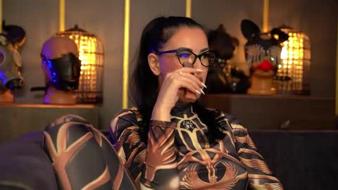 Mistress Kelly online show from 28, 5, 2026