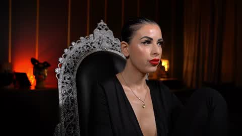 Snapshot of mistresskellykent chatting on 26, 6, 2026 Mistress Kelly online show from 26, 6, 2026