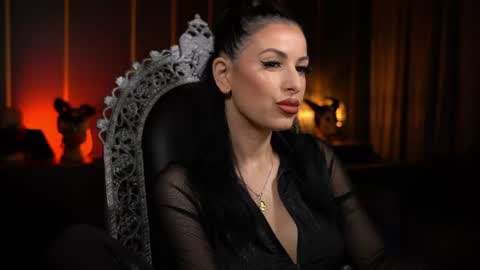 Snapshot of mistresskellykent chatting on 31, 7, 2026 Mistress Kelly online show from 31, 7, 2026