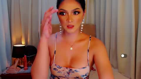 Snapshot of mistressseductionleah chatting on 8, 12, 2024 Leah online show from 8, 12, 2024